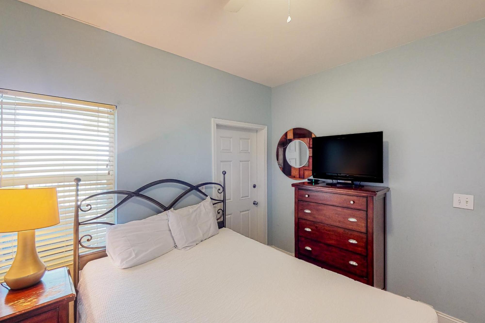 Town Wharf Apartment